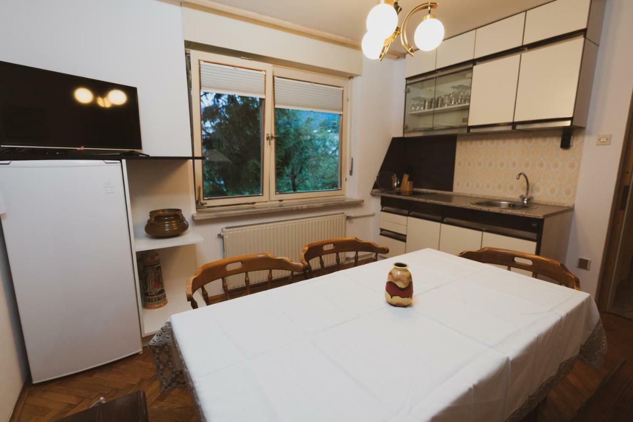 Apartmaji Retro Spodnje Gorje エクステリア 写真